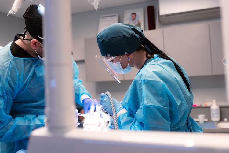 Smilewell Dental - Dental Implants | Cosmetic Dentist