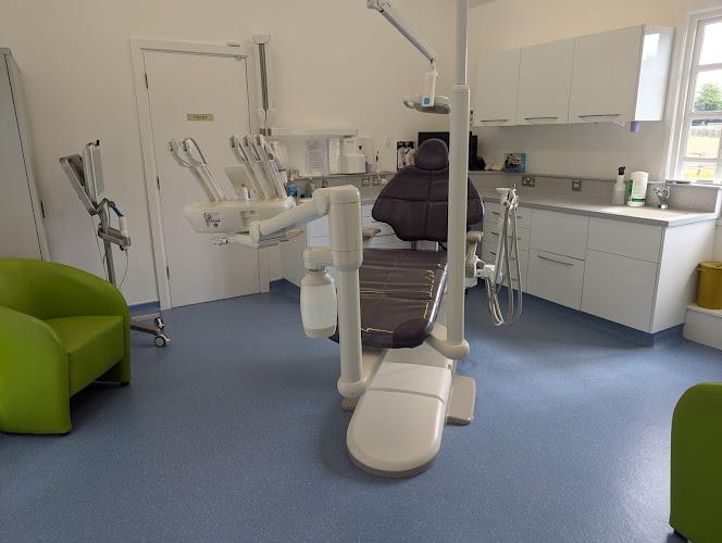 Redenham Park Dental Practice - Dentist in Andover | Invisalign Braces | Dental Implants