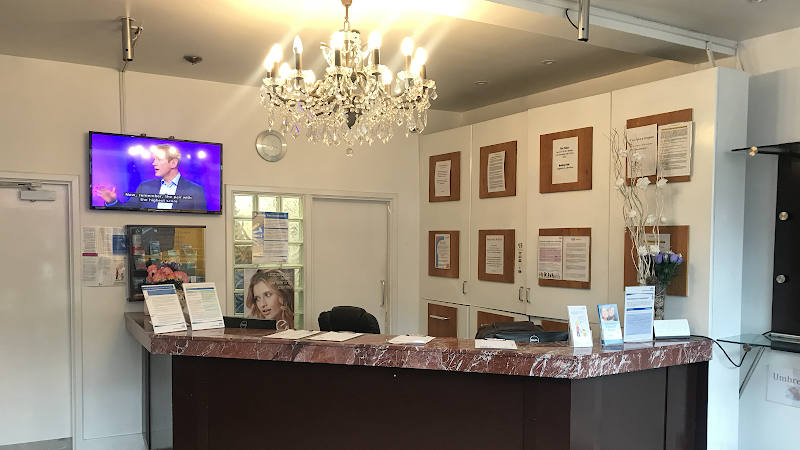 Advance Dental Care - Dental Implants | Composite Bonding | Invisalign | Clear Braces | Hygienists | Emergency Dentist