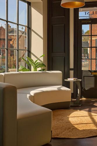 Dentist Reigate - Sona Dental