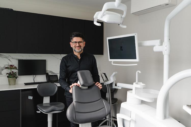 Freshdental Clinic and Institute by Monik Vasant