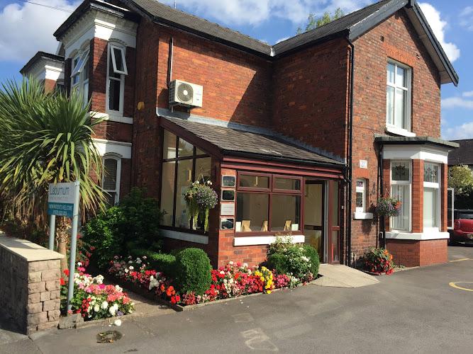 Mr I Charlesworth, Dentist With Enhanced Skills In Endodontics