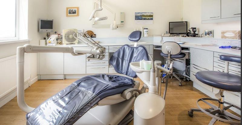 Dentist Stroud - Fourways Dental Surgery