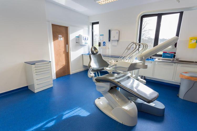 Da Vinci Dental Clinic - Dental Implant Experts - Milton Keynes