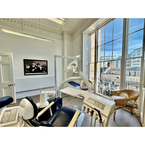 128 Harley Street Dental