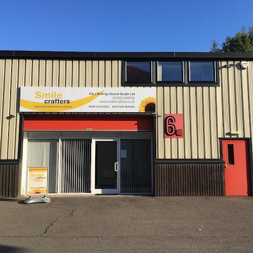 Smile Crafters Denture Clinic & Laboratory