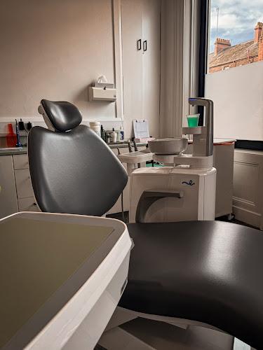 Queen's Quarter Dental