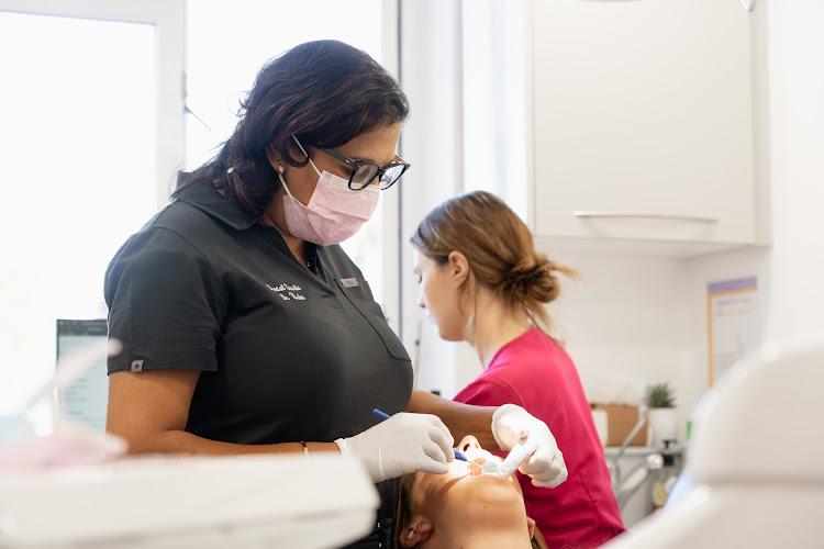 Dental Studio - Invisalign Provider