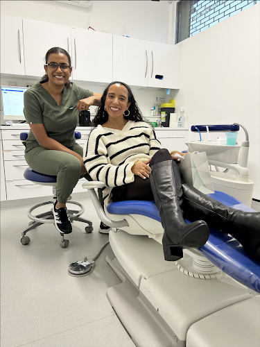 Blue Light Dental & Aesthetic Clinic