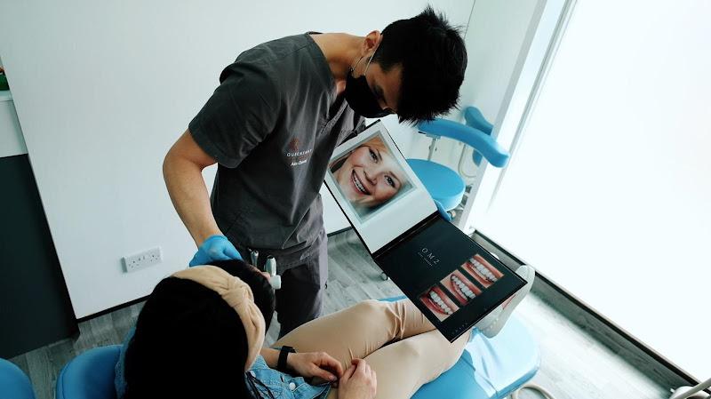 Queensway Dental Laboratory