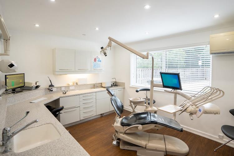 evergreen dentist reading