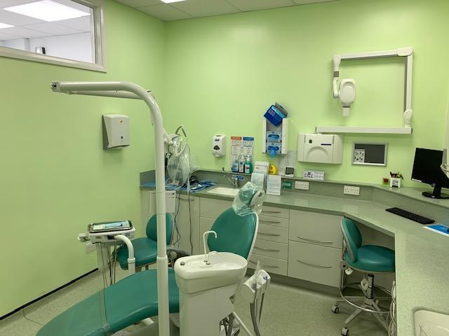 Morden Dentist