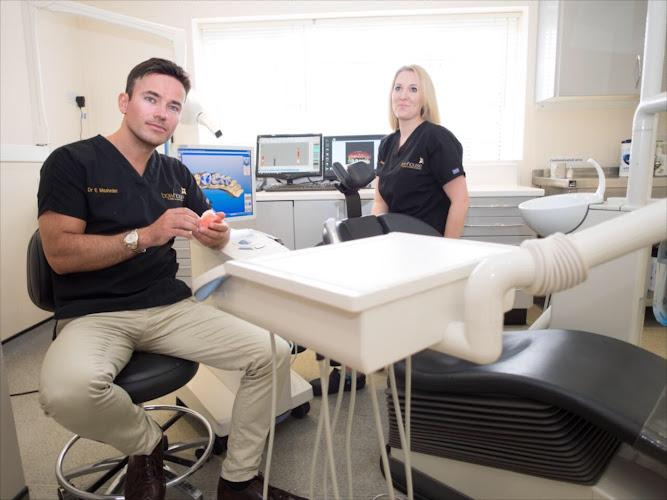 Bow House Dental Invisalign, Veneers, Bonding, Braces & Implants in Tring