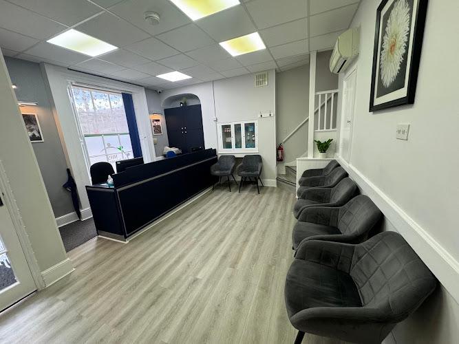 Tiverton Dental Centre