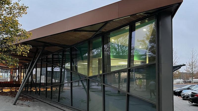 Confident Dental & Implant Clinic - Swindon