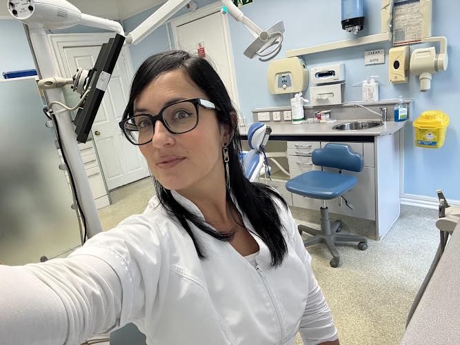 Dr Alexandra Valencia Wright