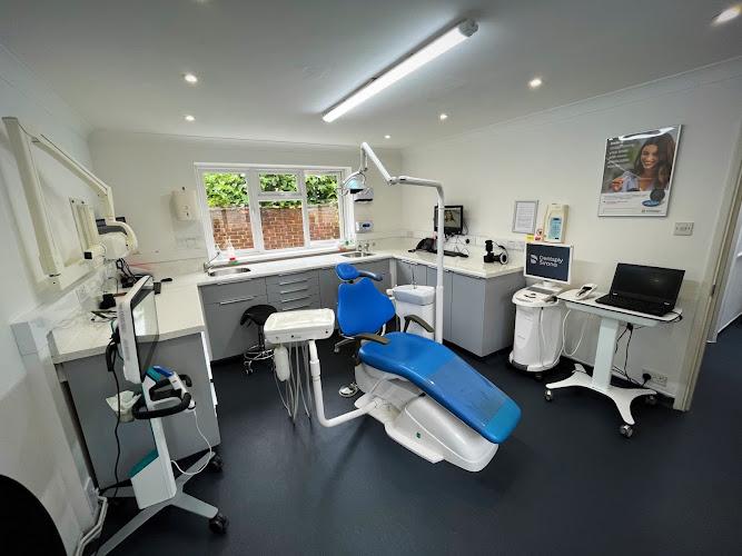 Wye Dental - Invisalign® and Implant Center