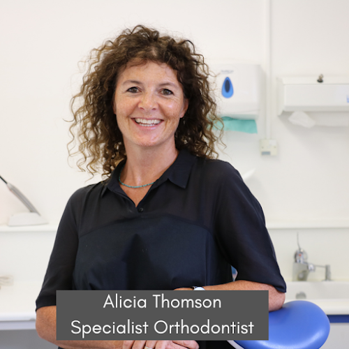 Angle House Specialist Dentistry (Enfield)