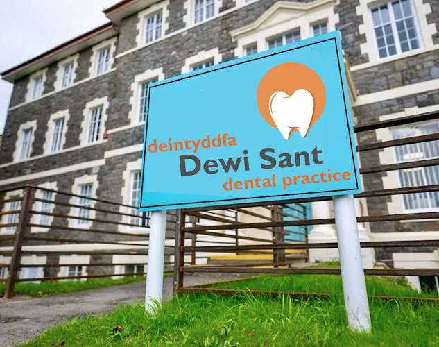 Dewi Sant Dental