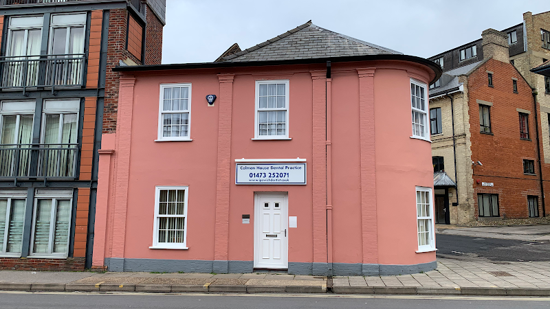 M L Crowe Ipswich Dental Practices